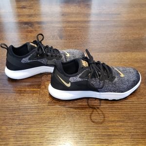 Womens Nike Flex TR 9 size 8
